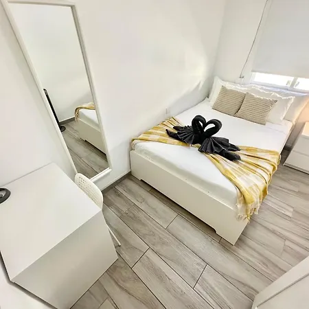 Apartment Mango Sorbet Super Central, 3 Desks, High Speed Internet, 3 Bedrooms And 2 Bathrooms Corralejo