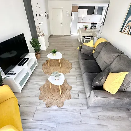 Mango Sorbet Super Central, 3 Desks, High Speed Internet, 3 Bedrooms And 2 Bathrooms Apartmán *