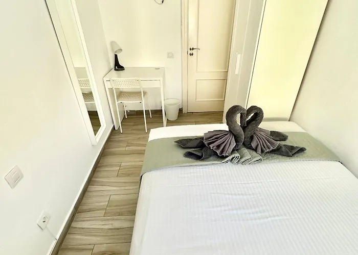 Mango Sorbet Super Central, 3 Desks, High Speed Internet, 3 Bedrooms And 2 Bathrooms * Corralejo