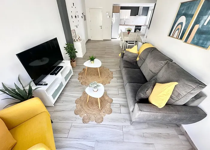 Mango Sorbet Super Central, 3 Desks, High Speed Internet, 3 Bedrooms And 2 Bathrooms Appartamento *